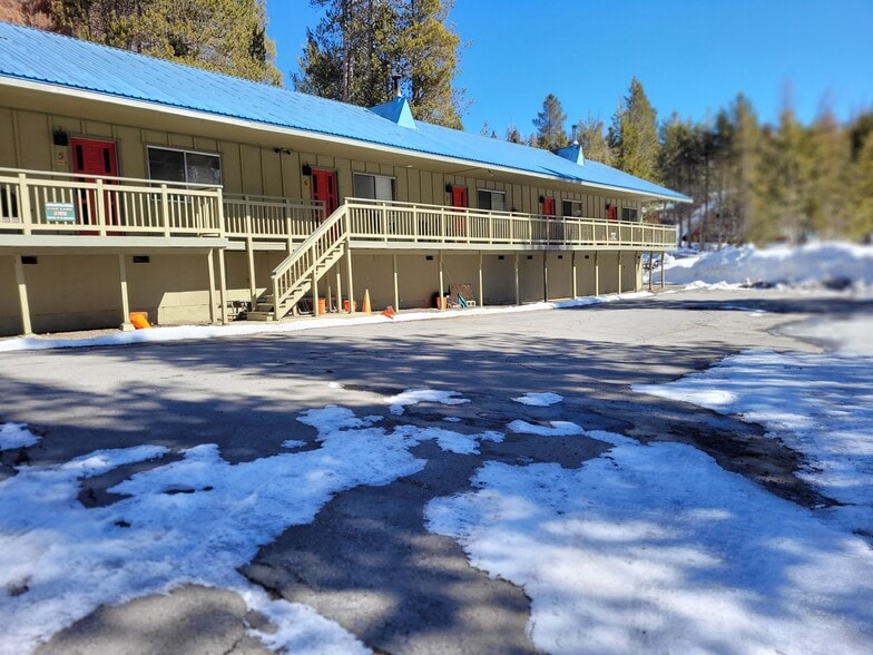 More Photos Of 55380 Flintridge Dr, Shaver Lake Hotel For Sale