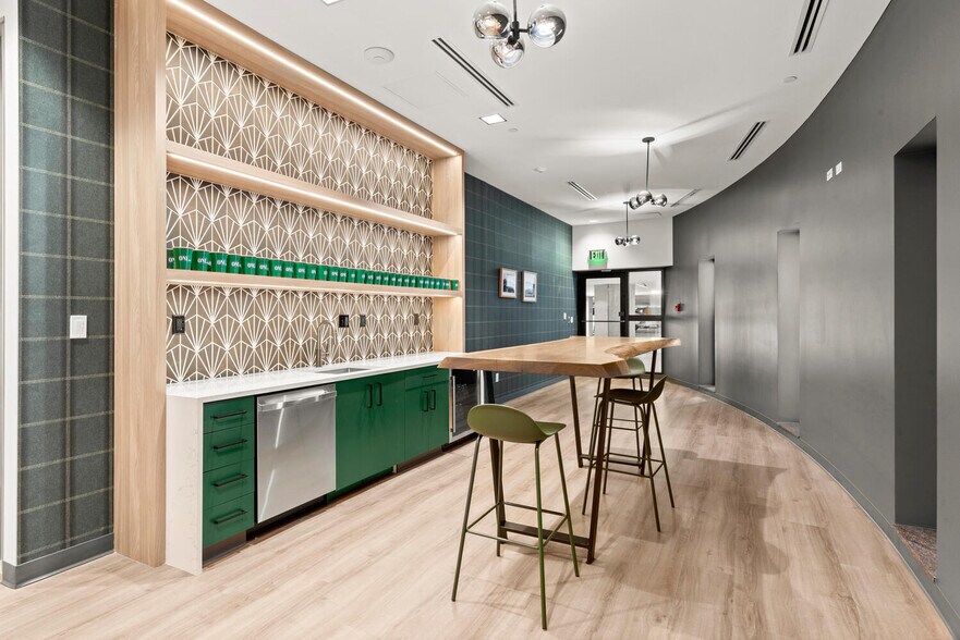 More Photos Of 5251 Dtc Pky, Greenwood Village Office For Lease