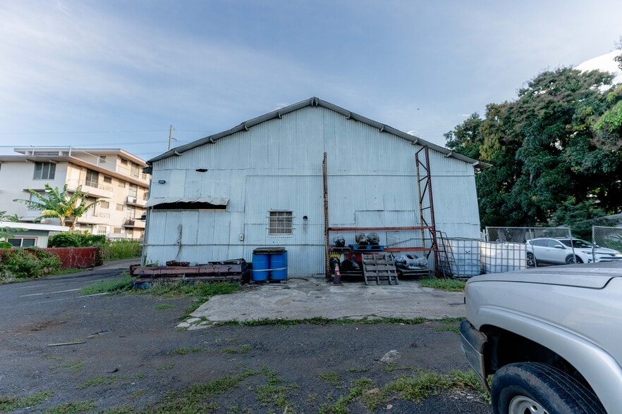 More Photos Of 98-391 Kamehameha Hwy, Aiea Auto Repair For Lease