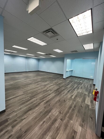 More Photos Of 215 Remington Blvd, Bolingbrook Medical For Sale