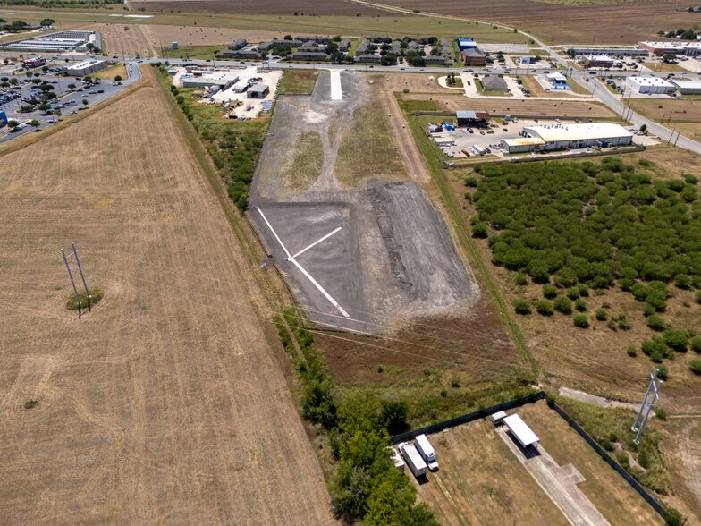 More Photos Of 1820 S Colorado St, Lockhart Land For Lease