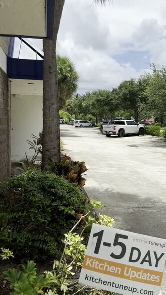 Primary Photo Of 407 Commerce Way, Jupiter Warehouse For Lease