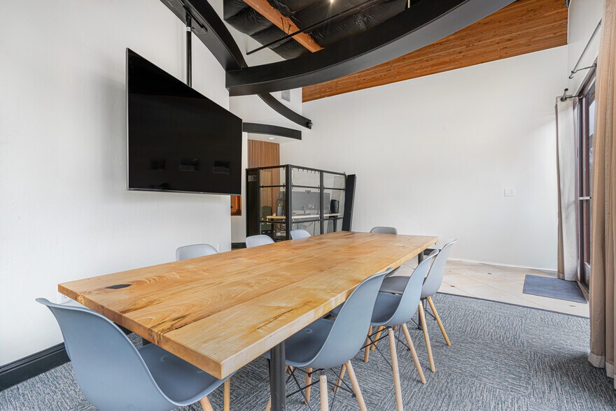 More Photos Of 1800 Empire Industrial Ct, Santa Rosa Flex For Sale