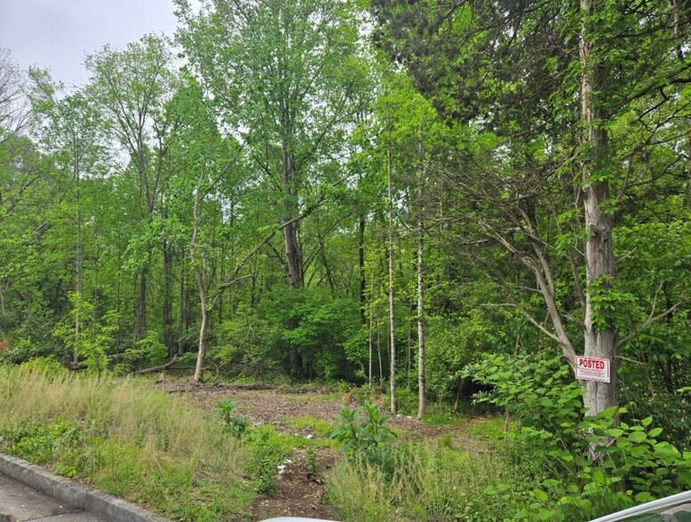 More Photos Of PORTSMOUTH AVE, Bristol Land For Sale