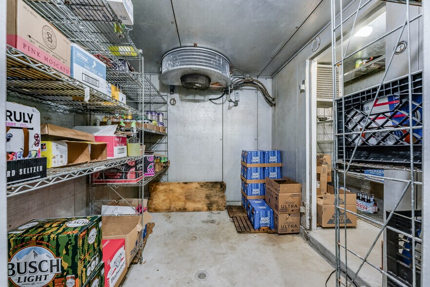 More Photos Of 21507 Seneca Trl, Marlinton Hotel For Sale