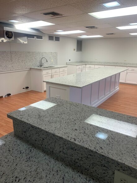 More Photos Of 204 Venture Blvd, Houma Industrial For Lease