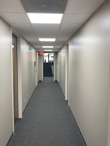 More Photos Of 8801 E 63rd St, Raytown Office For Lease