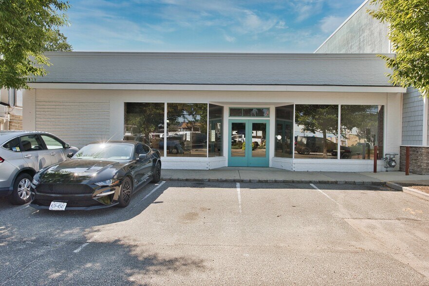 More Photos Of 16 Ludlam Ave, Bayville General Retail For Sale