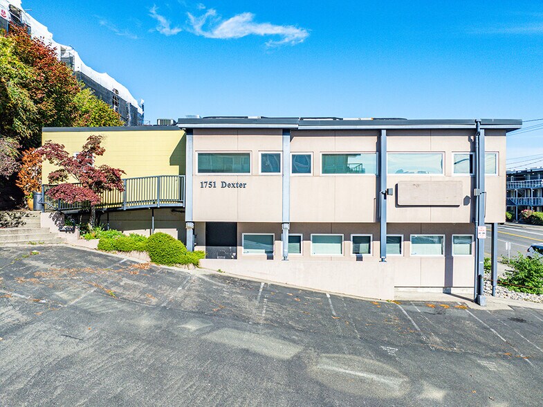 Primary Photo Of 1749-1751 Dexter Ave N, Seattle Medical For Lease