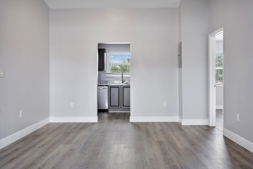 More Photos Of 700-728 SW 81st Ter, North Lauderdale Apartments For Sale