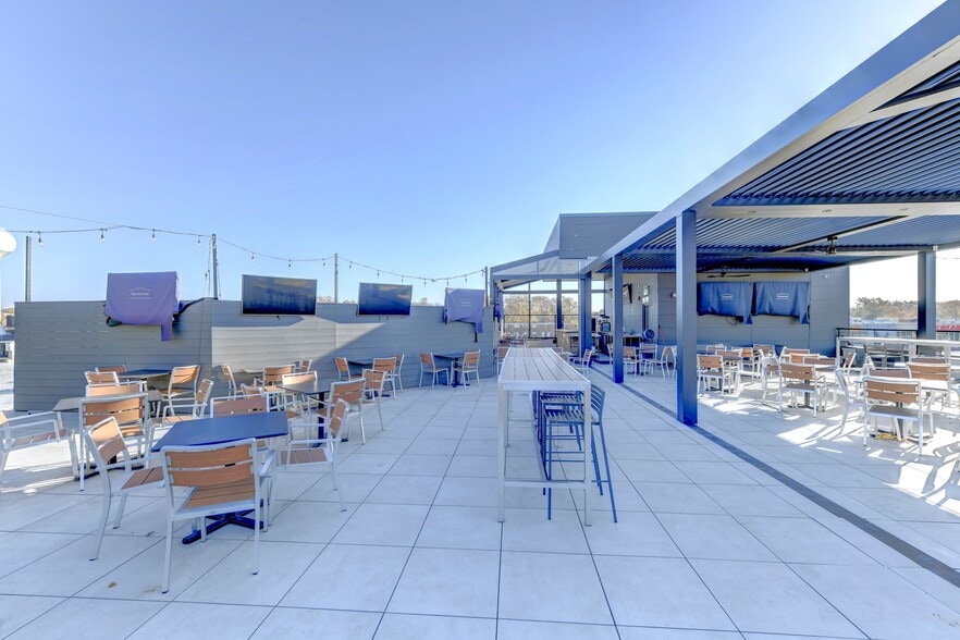 More Photos Of 18409 S Halsted St, Glenwood Storefront For Sale