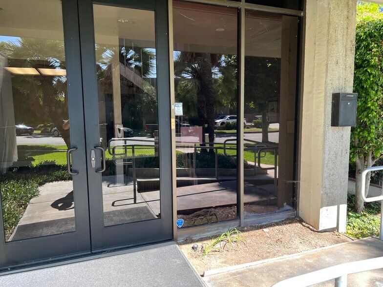 More Photos Of 511 W Citrus Edge St, Glendora Office For Lease