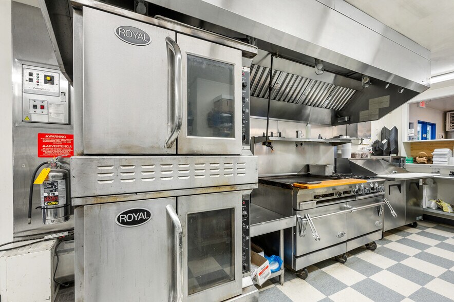 More Photos Of 4113 Main St, Fish Creek Storefront Retail Residential For Sale