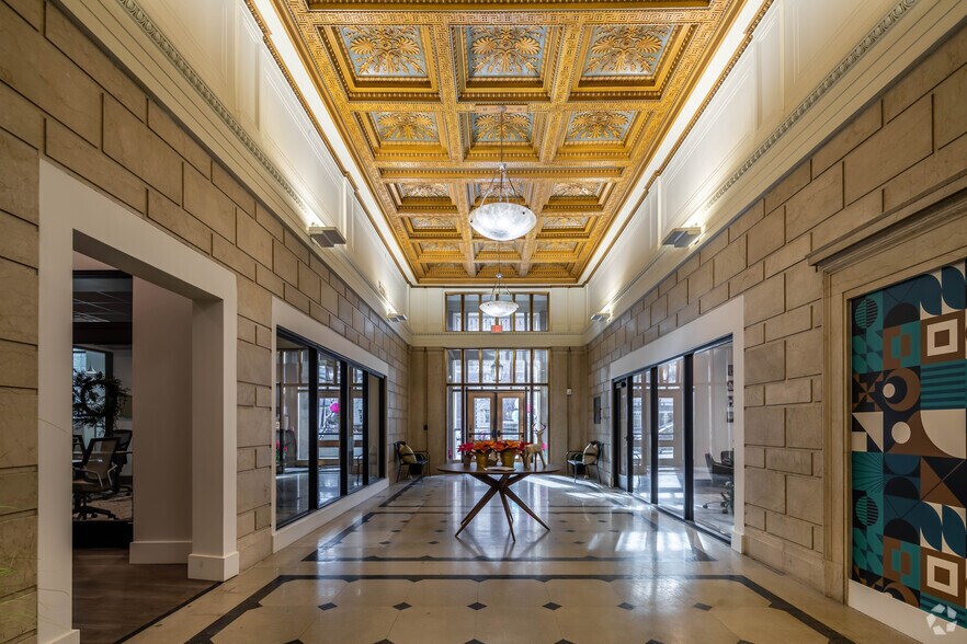 More Photos Of 366 E Broad St, Columbus Apartments For Lease