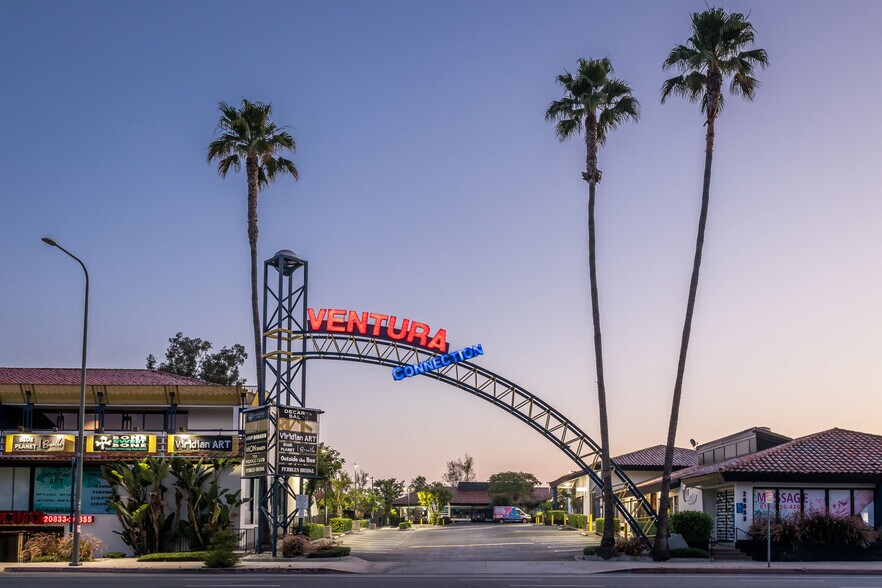 Primary Photo Of 20833-20861 Ventura Blvd, Woodland Hills Storefront Retail Office For Sale