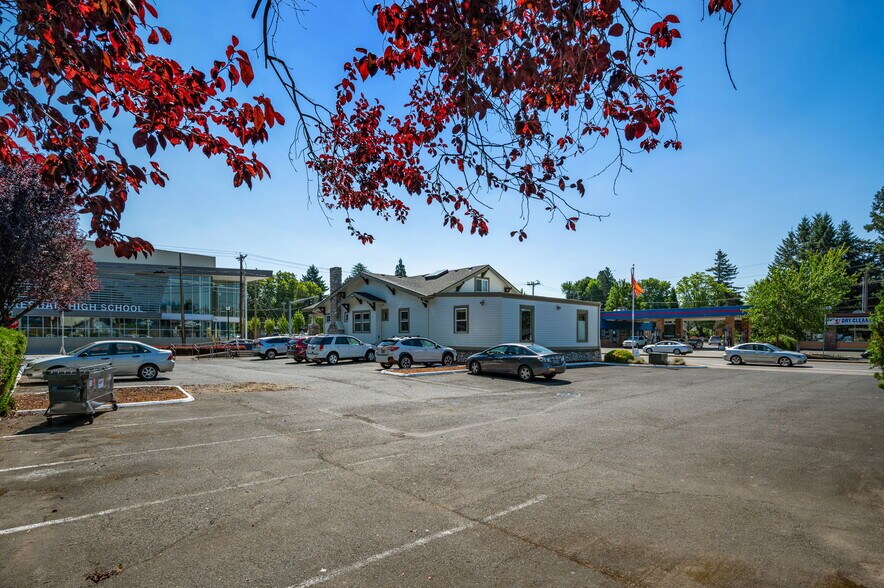 More Photos Of 1005 N Main Ave, Gresham Office For Sale