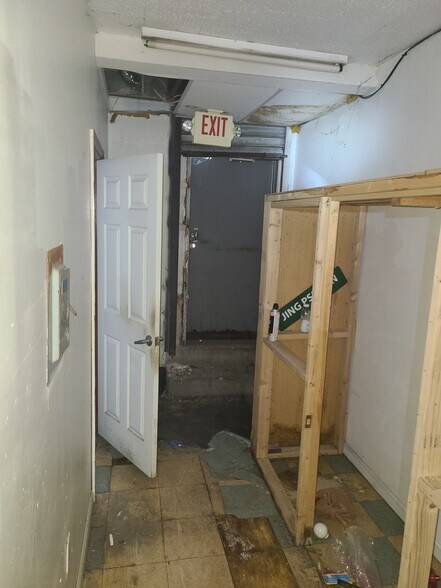 More Photos Of 240 E State St, Trenton General Retail For Lease