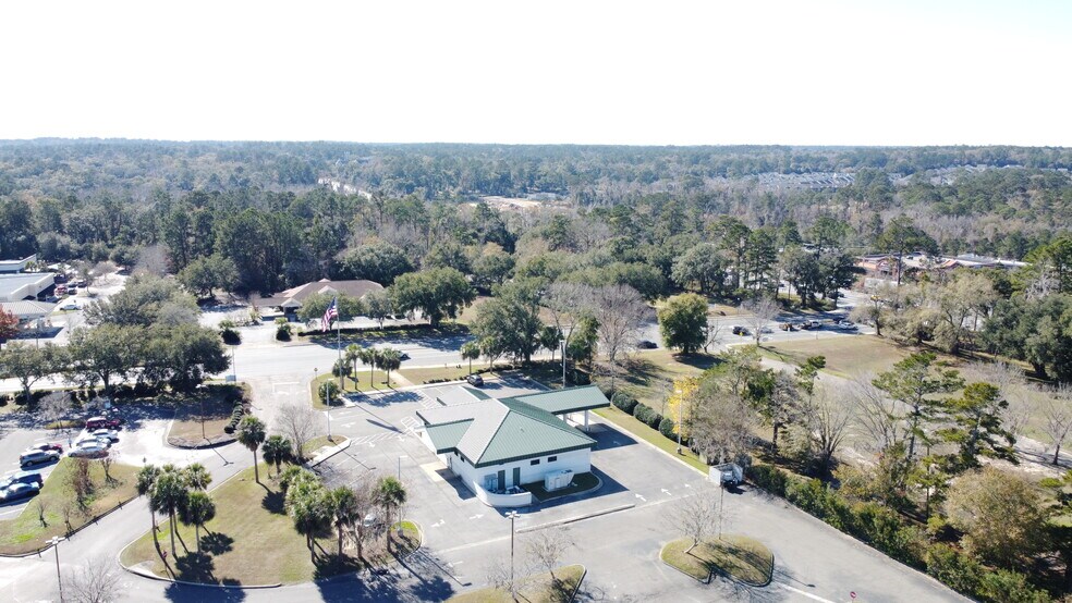 More Photos Of 2906 Kerry Forest Pky, Tallahassee Bank For Lease