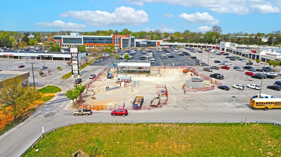 More Photos Of 302 N.L. Rogers Wells Blvd, Glasgow Freestanding For Sale