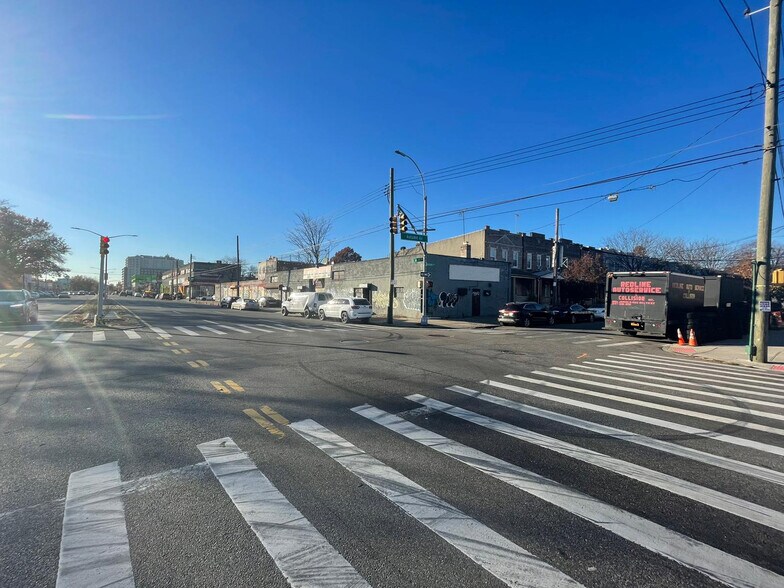 More Photos Of 3429 Atlantic Ave, Brooklyn Auto Repair For Sale
