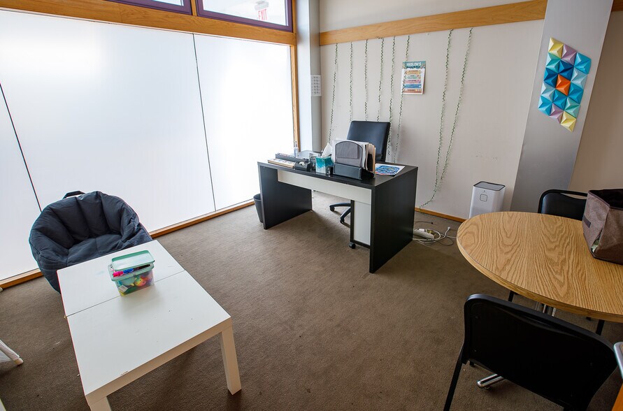 More Photos Of 3516 Covington Hwy, Decatur Office For Sale