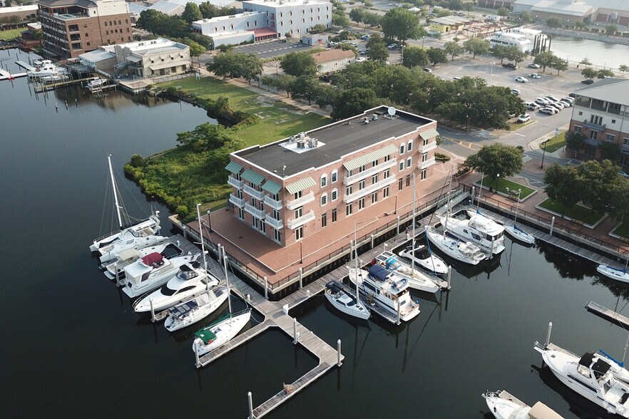 More Photos Of 815 Palafox St, Pensacola Office For Sale