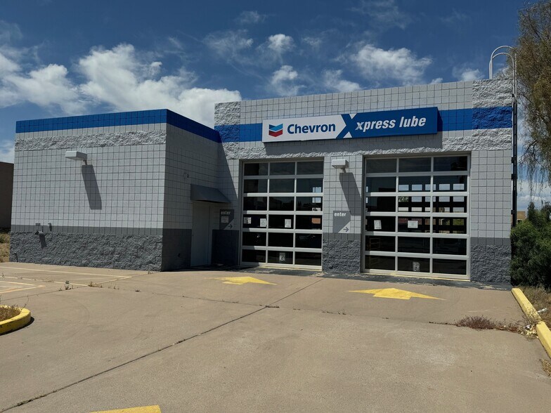 Primary Photo Of 16758 E Parkview Ave, Fountain Hills Auto Repair For Lease