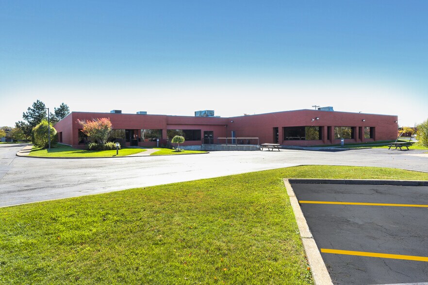 More Photos Of 75 Earhart Dr, Amherst Unknown For Lease