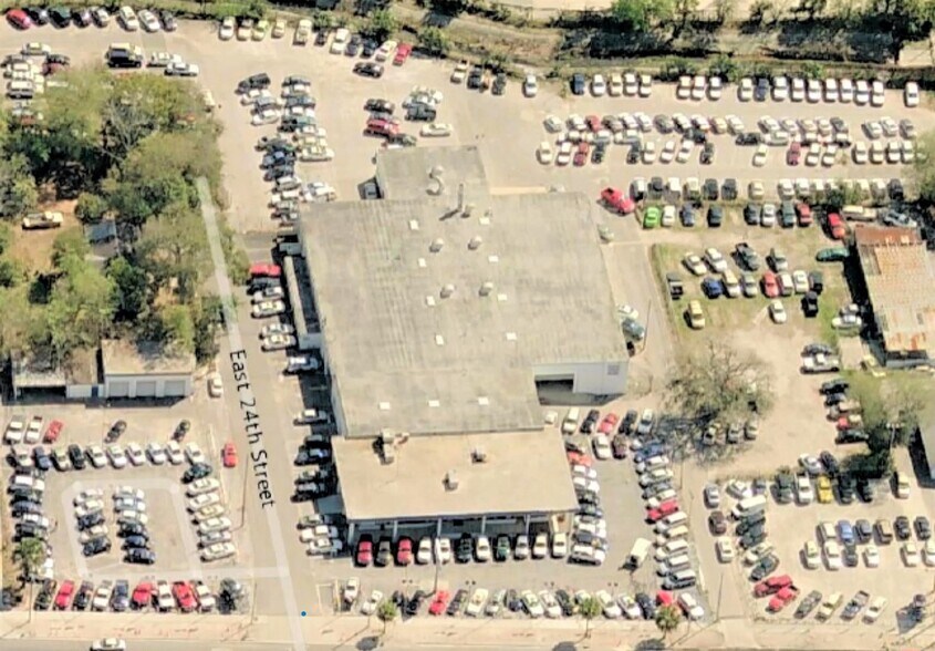 More Photos Of 3333 N Main St, Jacksonville Light Manufacturing For Lease