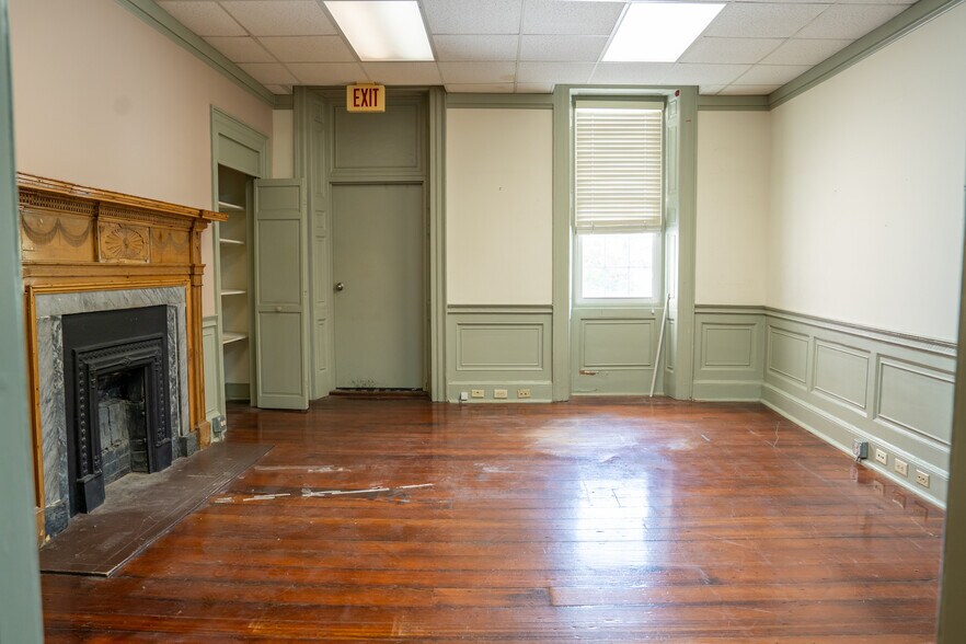 More Photos Of 61 Broad St, Charleston Office Residential For Sale