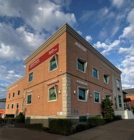 More Photos Of 44-02 Francis Lewis Blvd, Bayside Medical For Lease