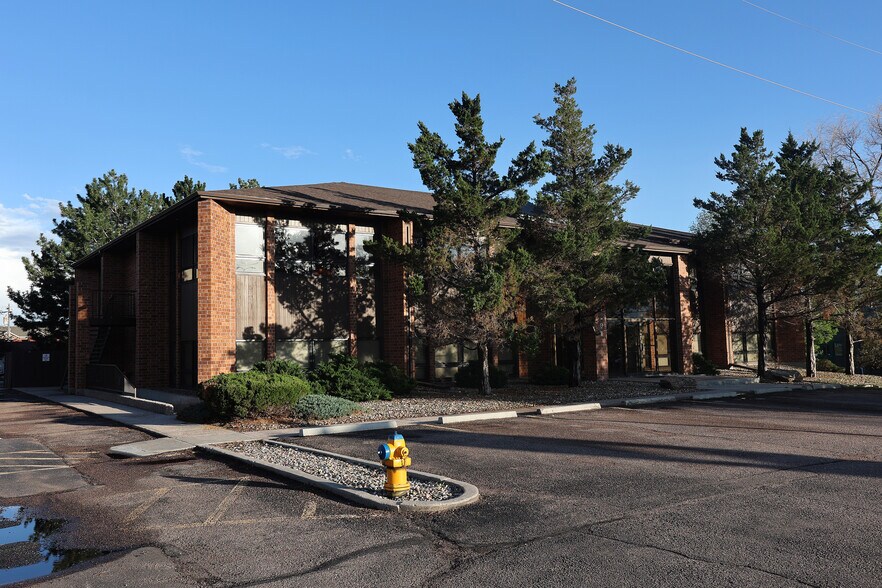 More Photos Of 4291 Austin Bluffs Pky, Colorado Springs Office For Lease
