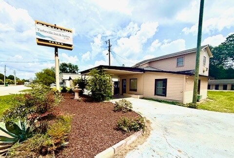 More Photos Of 1330 Main St, Turbeville Hotel For Sale