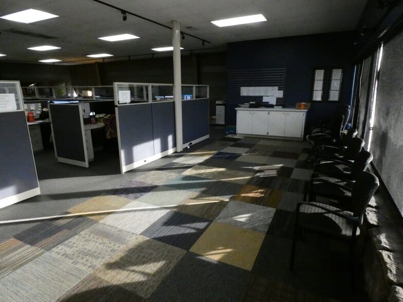 More Photos Of 5707-5719 Jenny Lind Rd, Fort Smith Storefront Retail Office For Sale