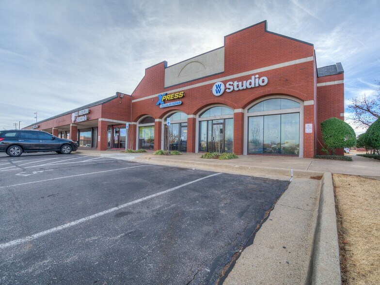 Primary Photo Of 7101 NW Expressway St, Oklahoma City Unknown For Lease