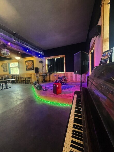 More Photos Of 201 N Methow Valley Hwy, Twisp Restaurant For Sale