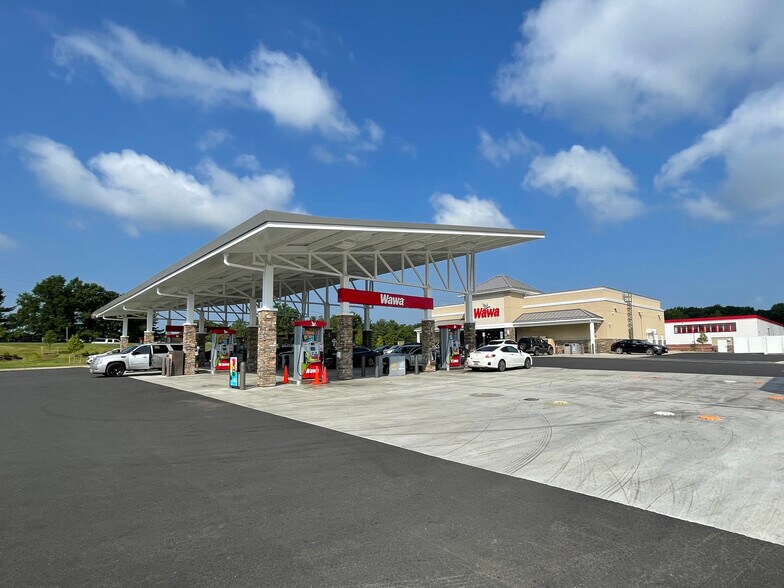 More Photos Of 2151 Brooks Dr, District Heights General Retail For Sale