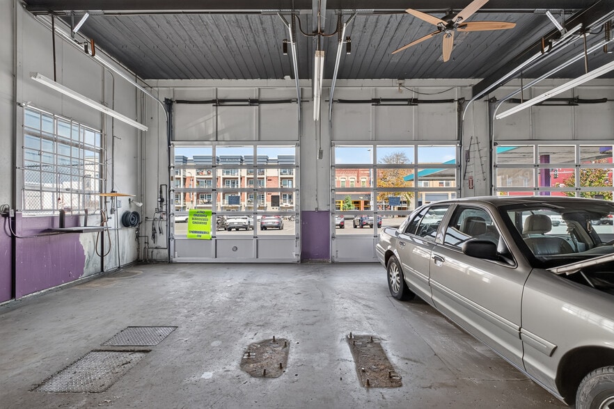 More Photos Of 1058 N State St, Bellingham General Retail For Sale