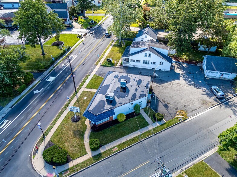 More Photos Of 2412 Plainfield Ave, South Plainfield Office For Sale