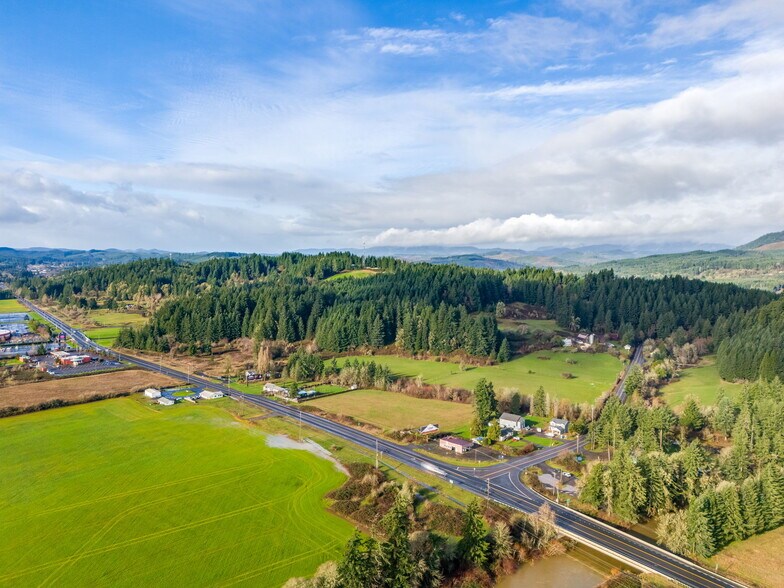 More Photos Of 26555 Salmon River Hwy, Grand Ronde Flex For Sale