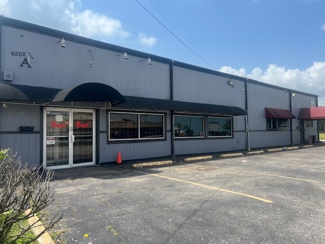 More Photos Of 6500-6502 Dixie Dr, Houston Bar For Sale
