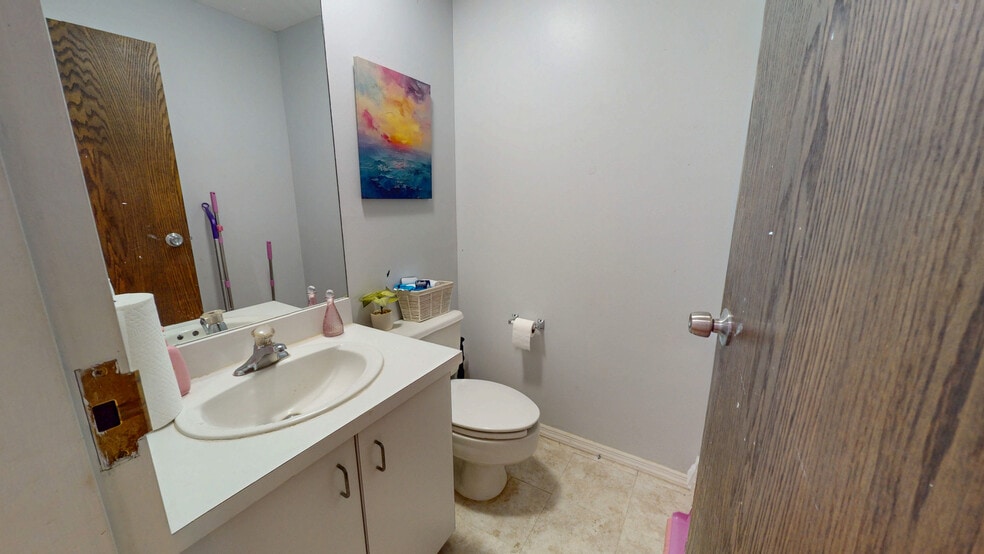 More Photos Of 68 Center St, Waterbury Storefront Retail Residential For Sale