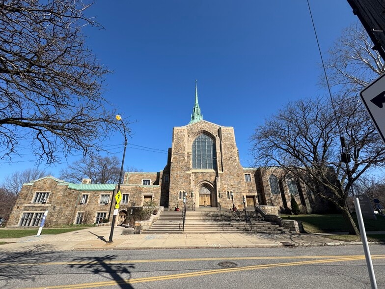 More Photos Of 1919 E 107th St, Cleveland Religious Facility For Sale
