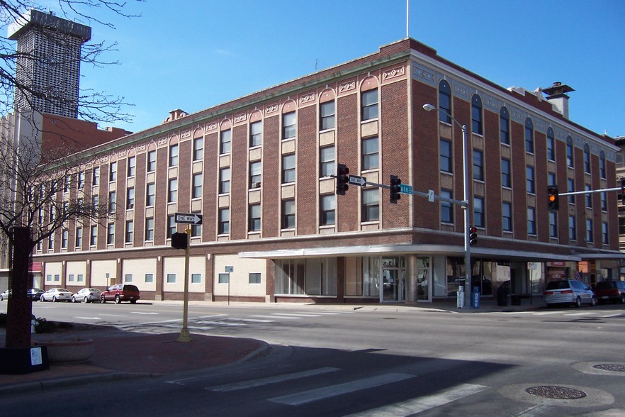 More Photos Of 401-411 N Main St, Pueblo Movie Theatre For Sale