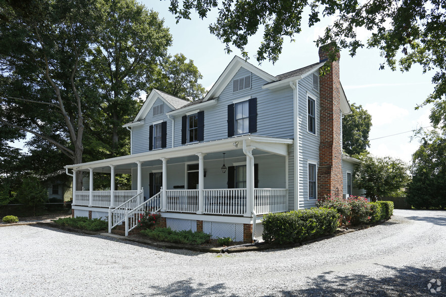 Primary Photo Of 16 Oak Grove St, Mount Holly Loft Creative Space For Lease