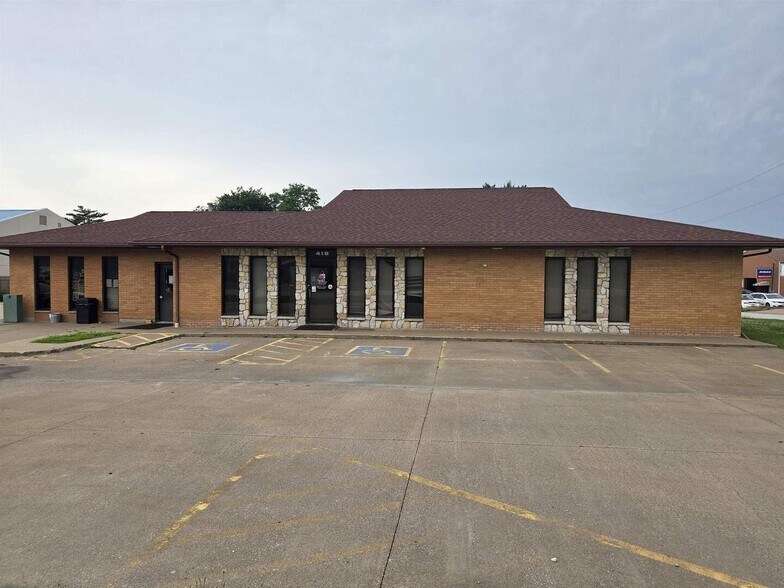 Primary Photo Of 418 S 36th St, Quincy Office For Lease