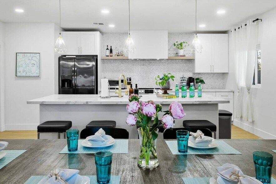 More Photos Of 3139 N 40th St, Phoenix Apartments For Sale