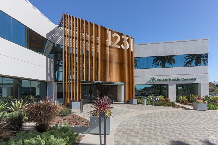 More Photos Of 1221 E Dyer Rd, Santa Ana Unknown For Sale