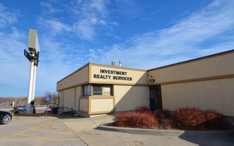 Primary Photo Of 6500 NW Tower Dr, Platte Woods Office For Lease