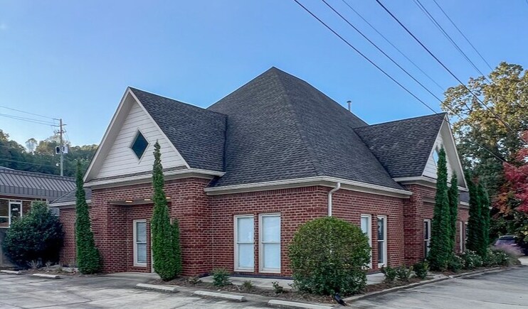 More Photos Of 200 Canyon Park Dr, Pelham Office For Lease